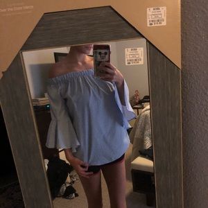 OFF THE SHOULDER TOP!💎 3 for $11 BUNDLE DEAL